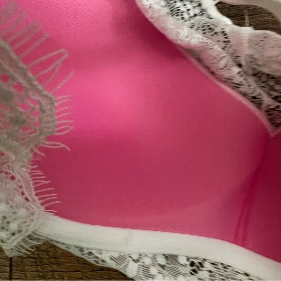 White Victoria's Secret PINK Eyelash Lace High Neck Push Up Bralette Sz Medium - Picture 14 of 15